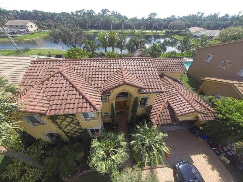 tile-roofing-services_2_11zon